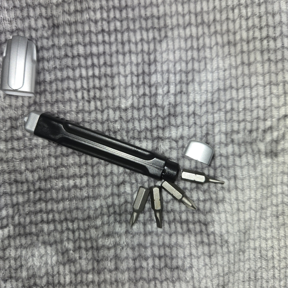 4-in-1 Mini Screwdriver 1/2" diameter x 41/4" long.